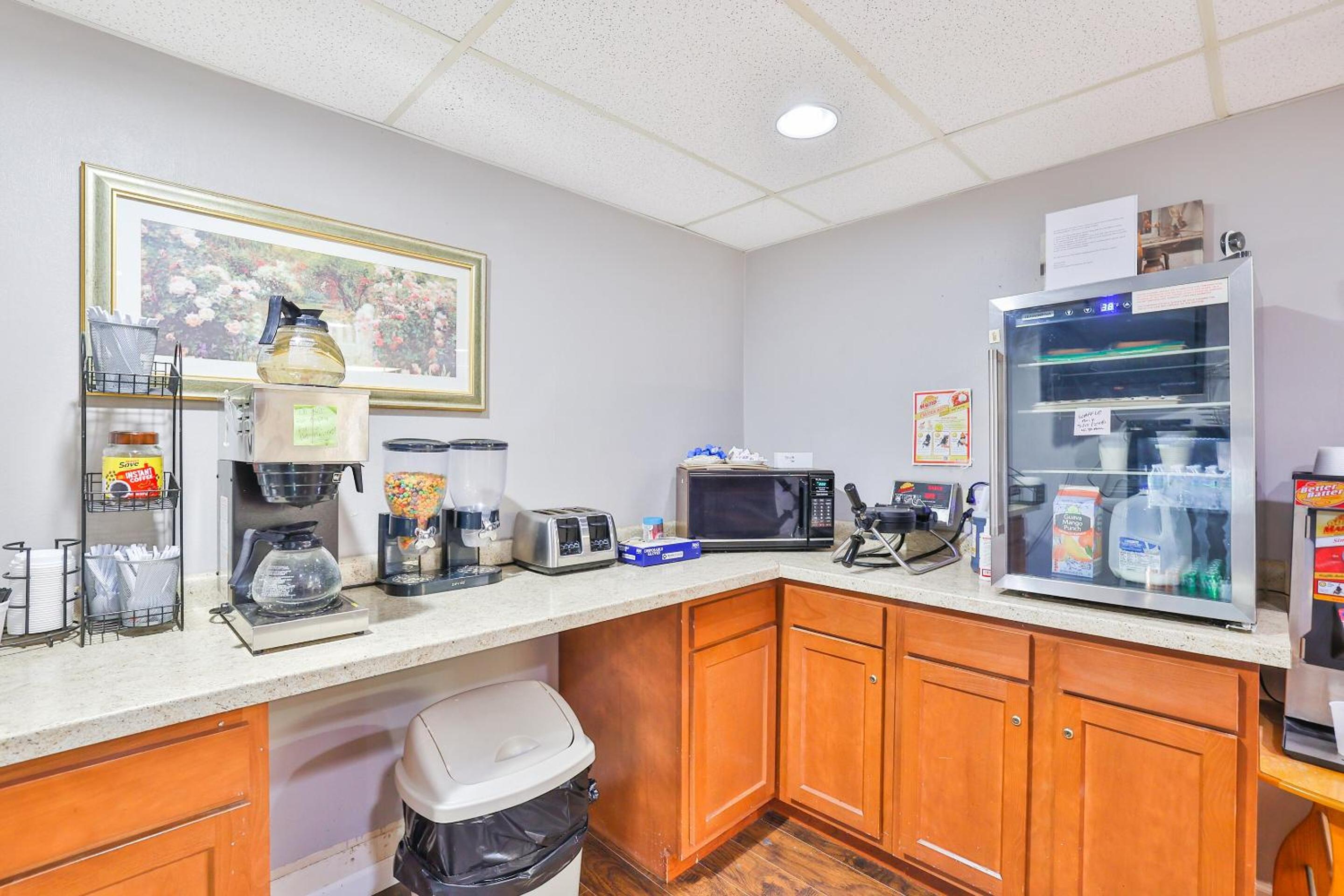 OYO Hotel Pipestone MN Canterbury Park - photo 56