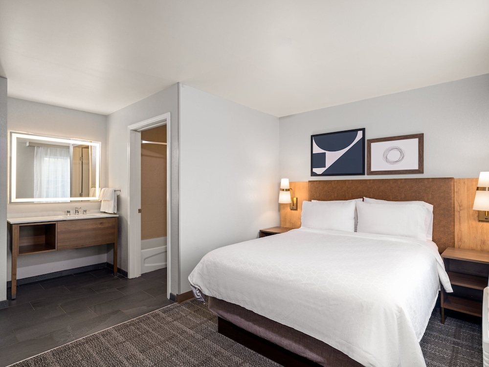 Staybridge Suites Rochester University by IHG - photo 16