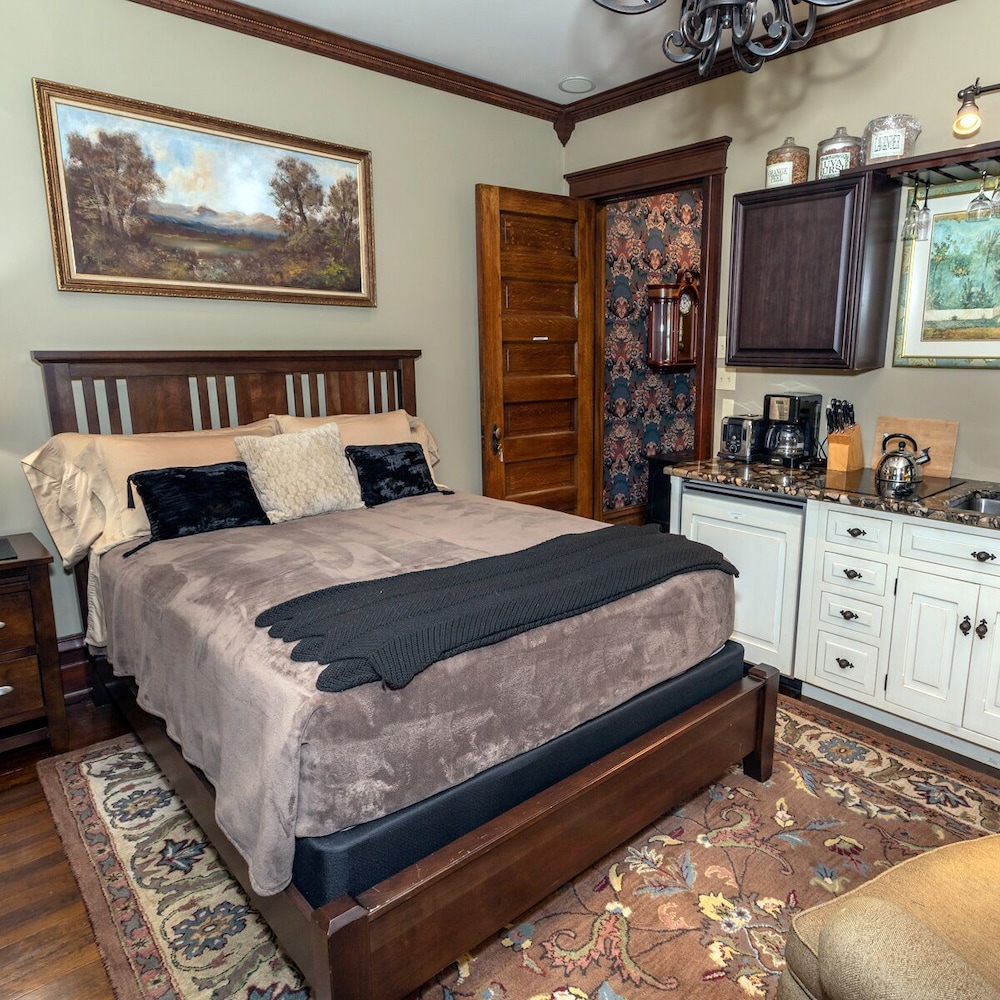 South Broadway Manor - photo 43