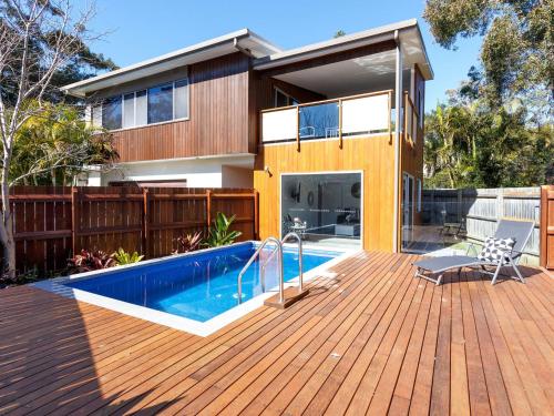 Beach Break - carbon neutral hotel in Unknown City