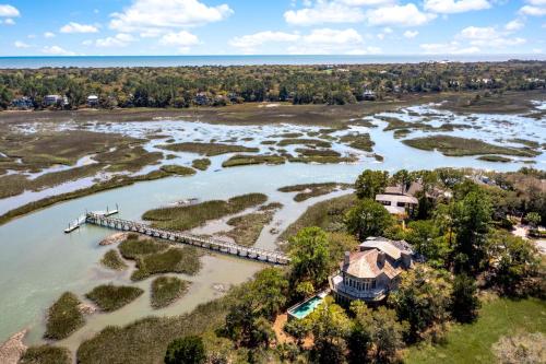 7 Rhetts Bluff Road by Akers Ellis Rentals — 4-Star Luxury Hotel in Kiawah Island, United States