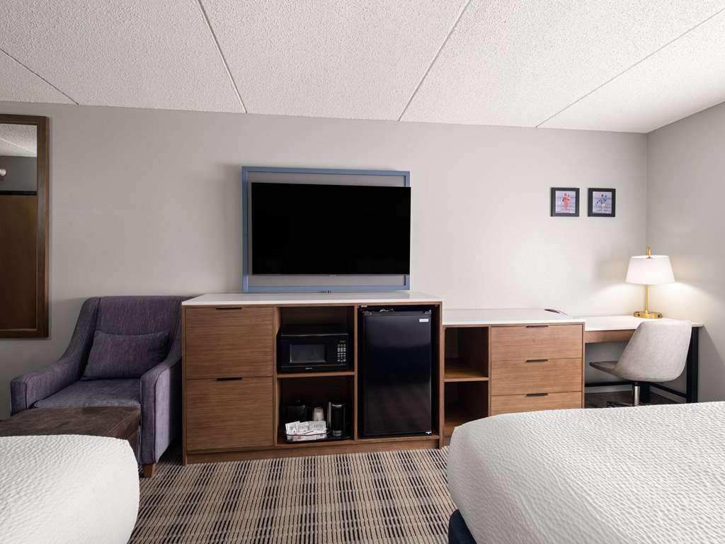 AmericInn by Wyndham Shakopee Near Canterbury Park - photo 21