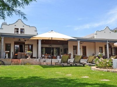 Realou — 4-Star Luxury Hotel in Cape Town, South Africa