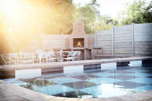 De Nachtuilen Guesthouse — 4-Star Luxury Hotel in Upington, South Africa