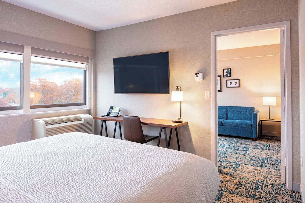 Four Points By Sheraton Norwood - photo 18