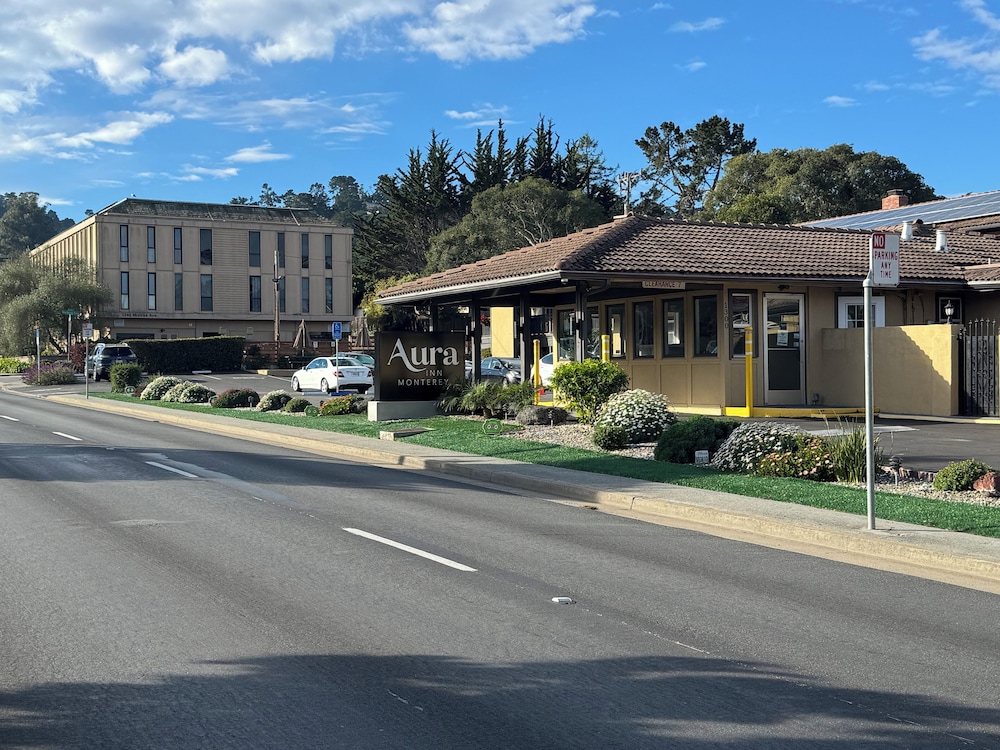 Aura Inn Monterey - photo 115