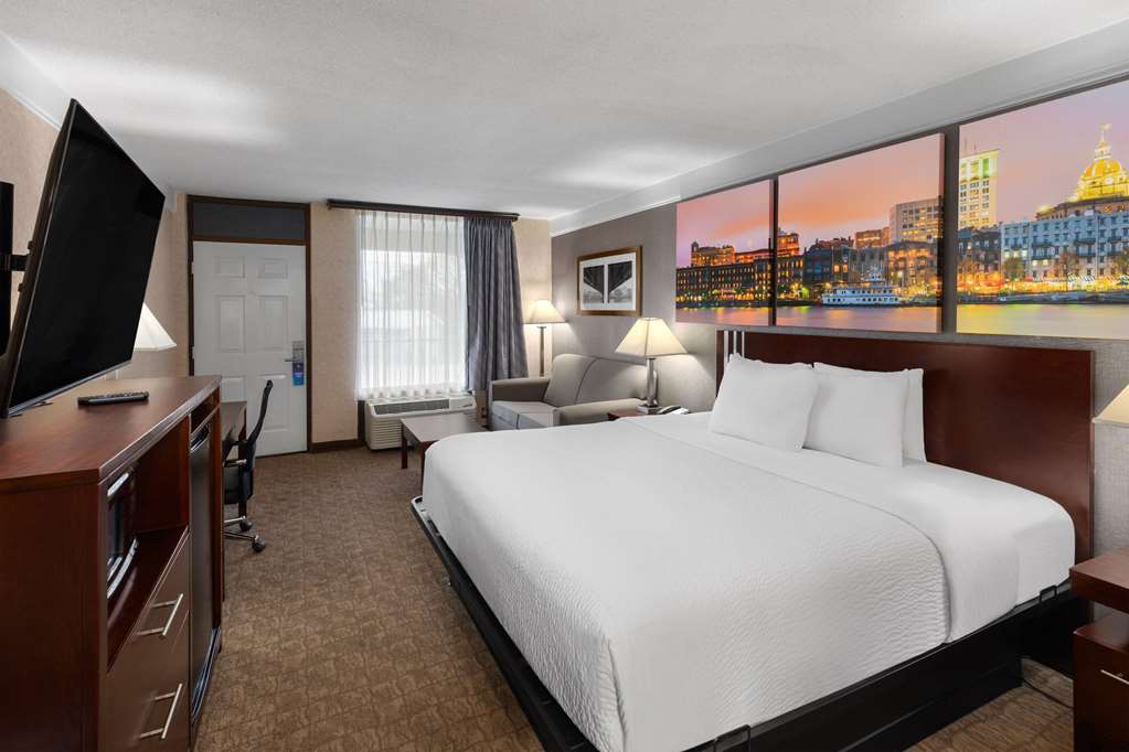 Days Inn by Wyndham Columbia Kentucky - photo 29