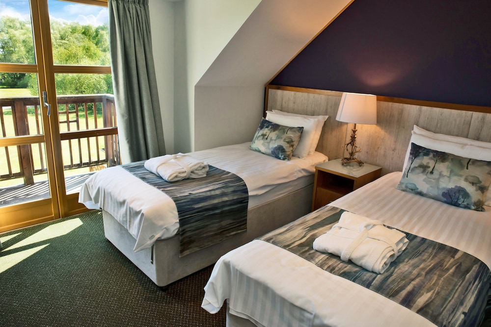 Loch Lomond Waterfront Luxury Lodges — Glasgow — photo 4
