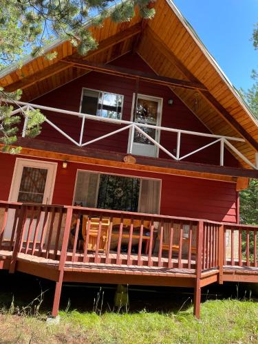 White Owl Retreat Yellowstone Grand Teton — 4-Star Luxury Hotel in Island Park, United States