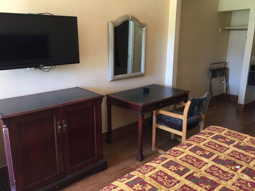 Hyland Motel Van Nuys - photo 15