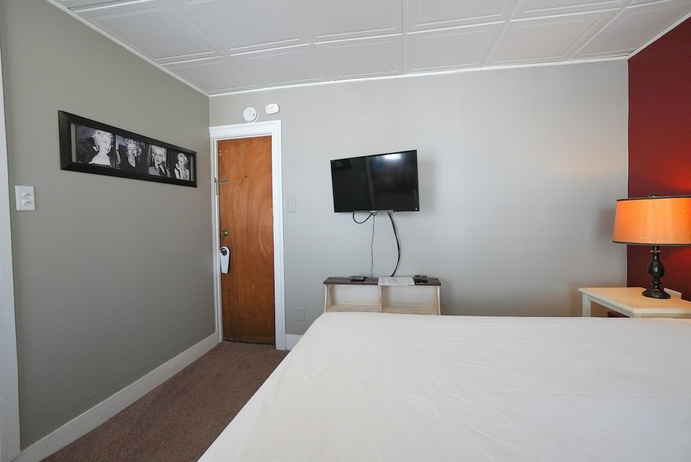 North Beach Hotel - photo 10