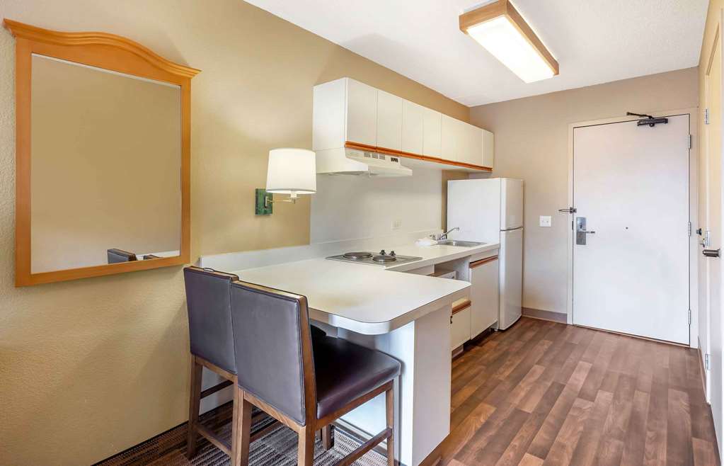 Extended Stay America Chicago Westmont Oak Brook - photo 19