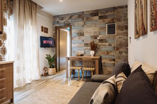 Lef Apartment — 4-Star Luxury Hotel in Thessaloniki, Greece