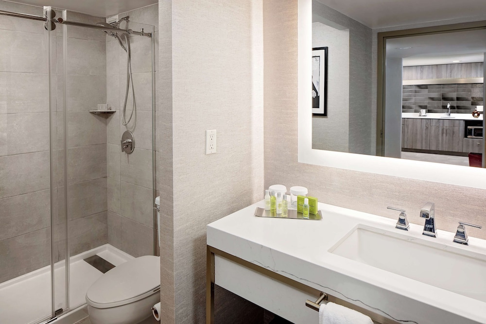DoubleTree by Hilton Tulsa Downtown - photo 60