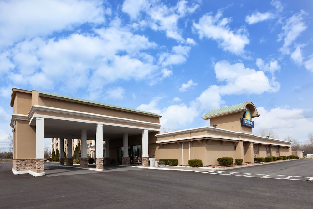 Days Inn by Wyndham Plattsburgh - photo 31