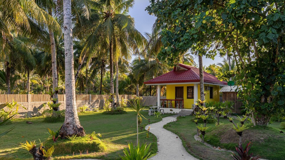 ZEN Rooms Biantoni Resort Siargao in General Luna, Philippines