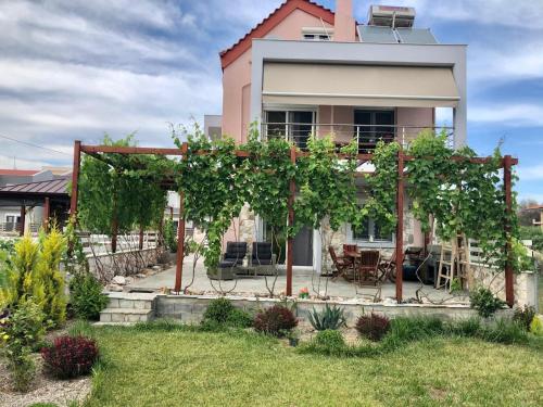 Villa Bacchus — 4-Star Luxury Hotel in Nikiti, Greece