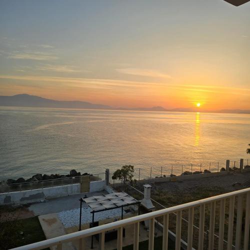 Beachfront Bliss Oasis — 4-Star Luxury Hotel in Melissi, Greece