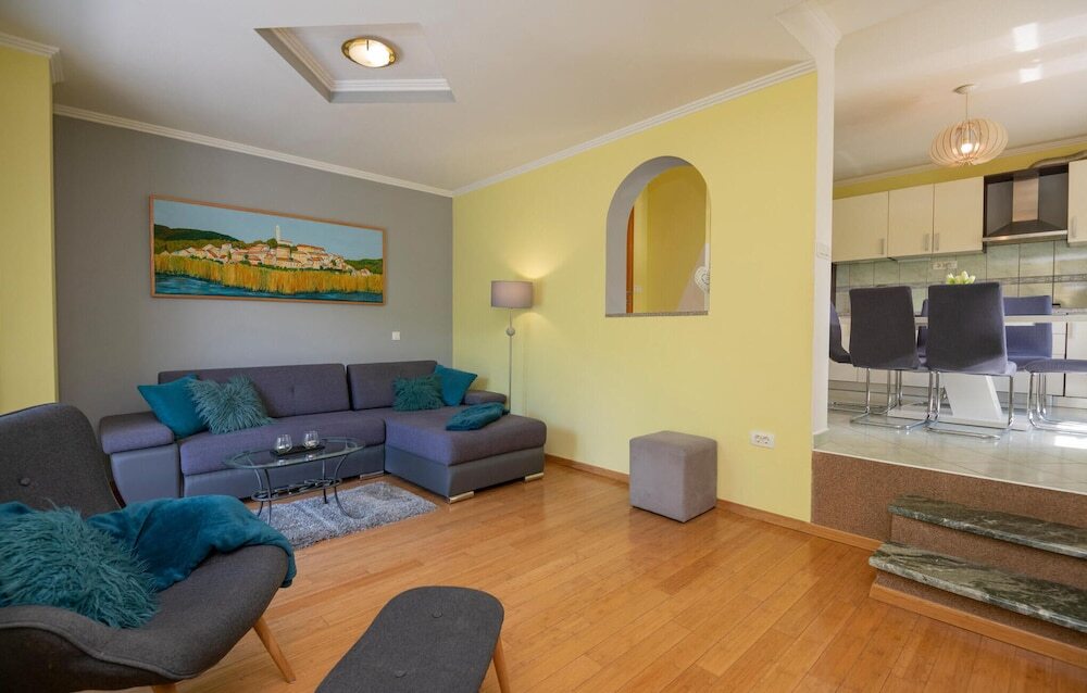 Nice Home In Poljica Imotska — 4-Star Luxury Hotel in Podbablje, Croatia