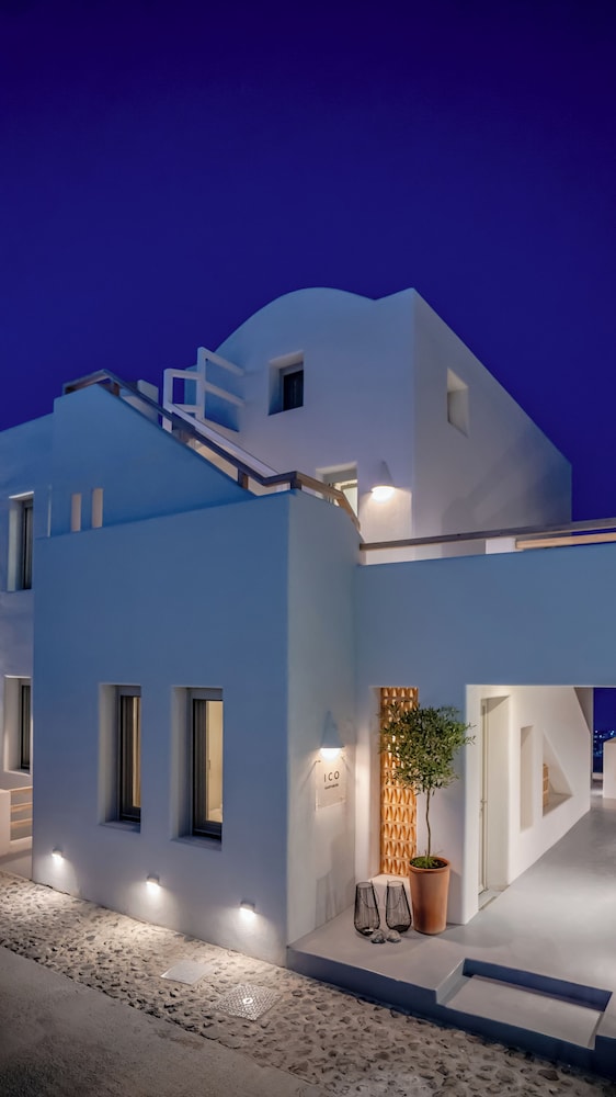 Ico Santorini — 4-Star Luxury Hotel in Pyrgos, Greece