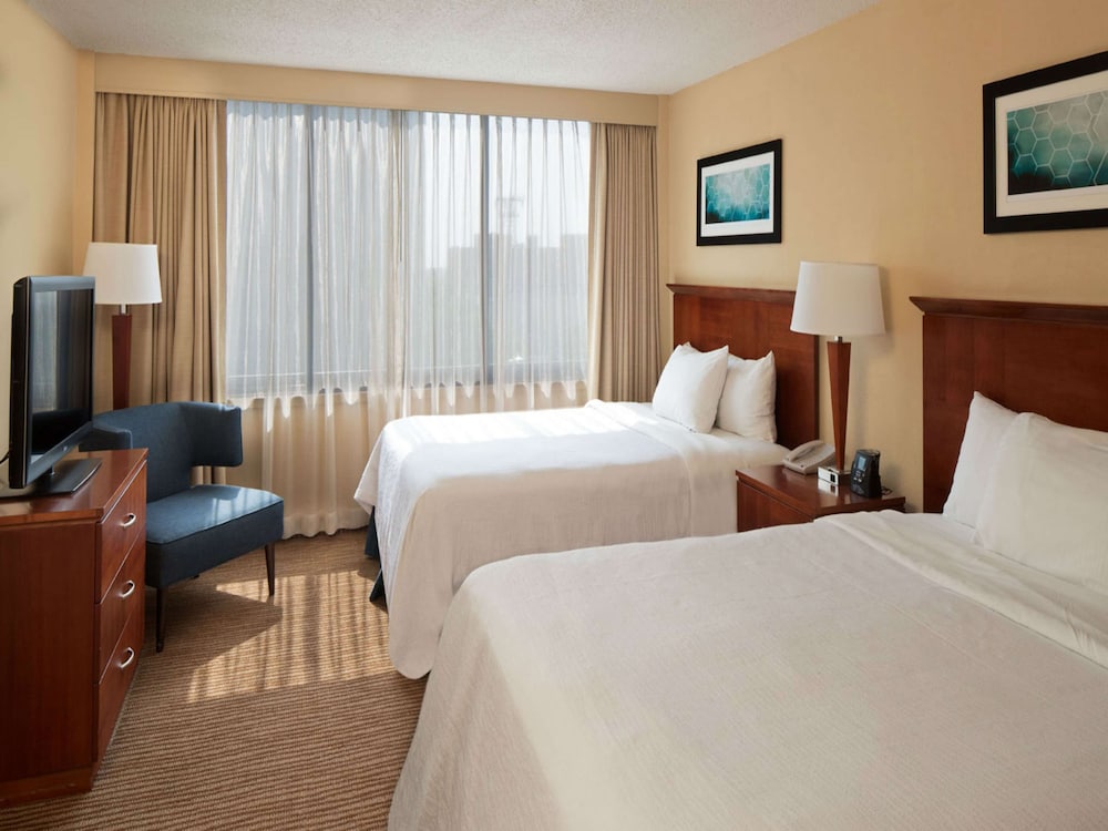 Embassy Suites Hotel Winston Salem - photo 12