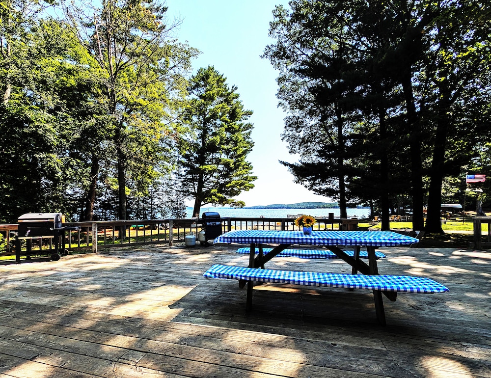 Coadys' Point of View Lake Resort - photo 325