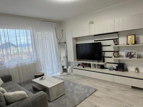 Ana Apartment — 4-Star Luxury Hotel in Deva, Romania