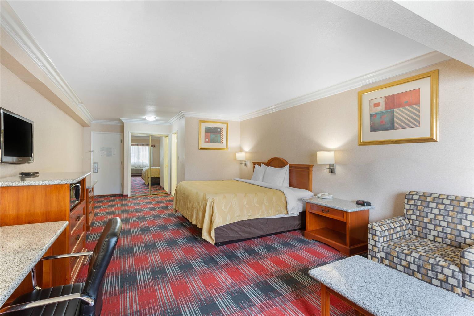 Quality Inn & Suites Oceanside near Camp Pendleton - photo 11