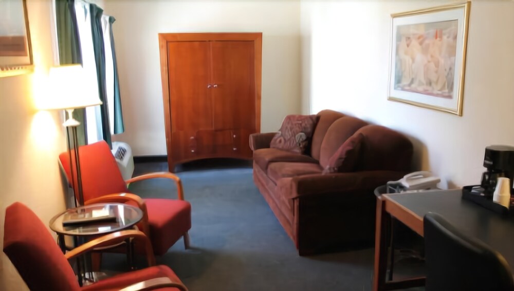 Redwood Lodge - photo 9