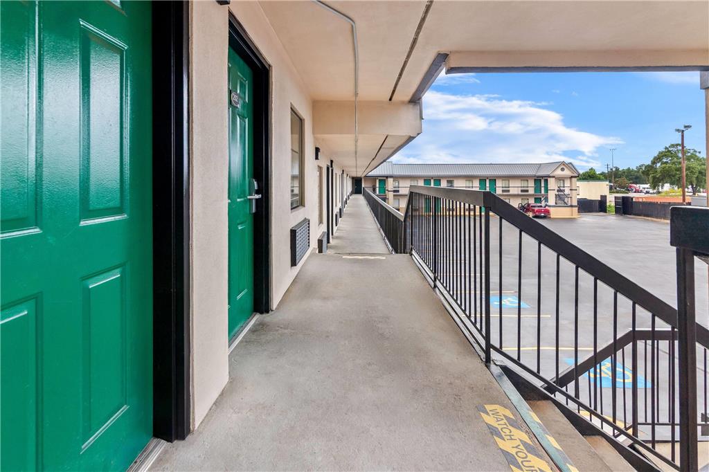 Super 8 by Wyndham Columbia - photo 11