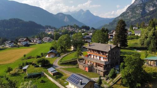 Villa Salagona — 4-Star Luxury Hotel in Vigo Di Cadore, Italy