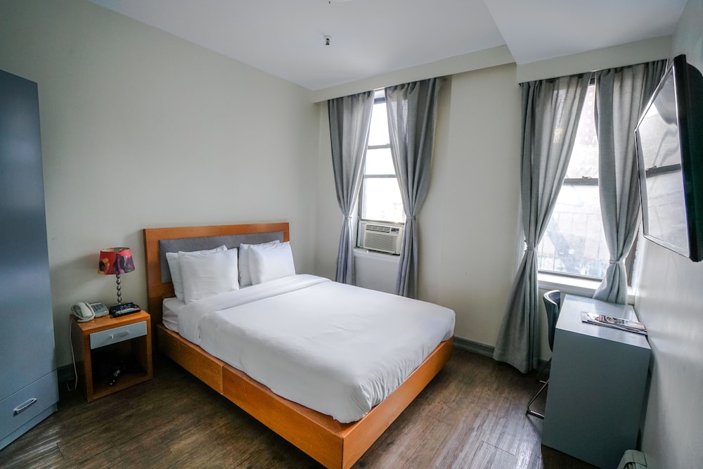 Midtown West Hotel - photo 22