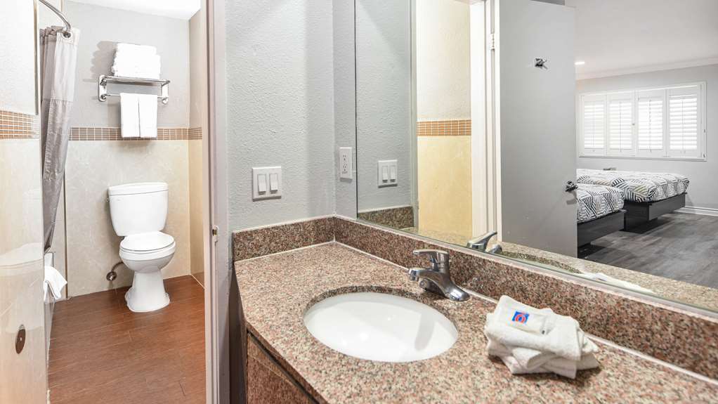 Motel 6 Anaheim CA Convention Center - photo 32