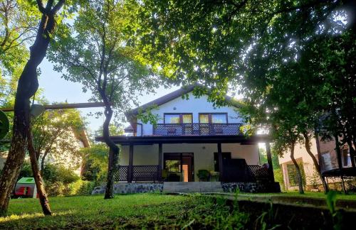Casa Vlazilor 17713956 — Breaza