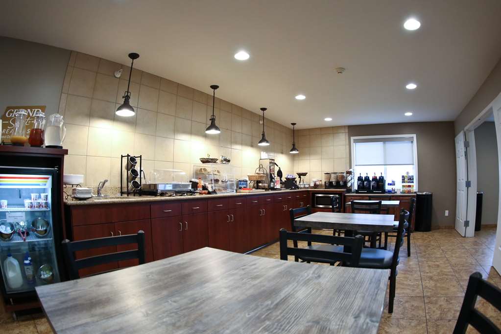 GrandStay Hotel & Suites Perham - photo 17