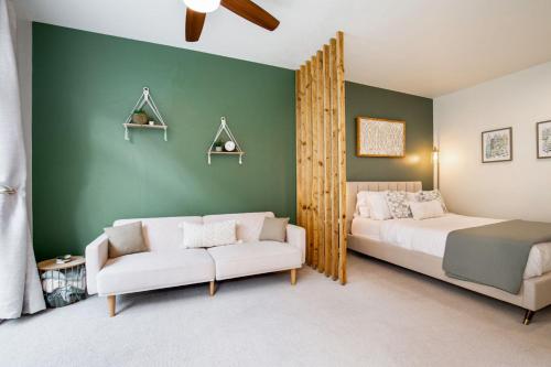 103 Belltown Modern and Bright in the Heart of Belltown Queen Bed — 4-Star Luxury Hotel in Seattle, United States
