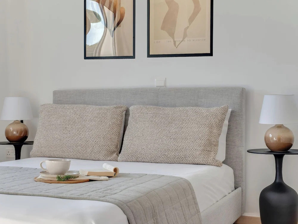 Sanders Palama Nice 2 bdr Apt With Balcony