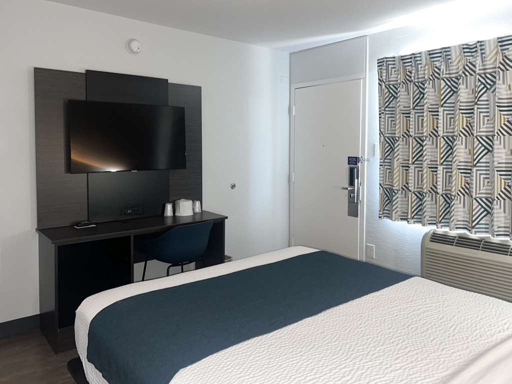 Motel 6 Tulare CA - photo 19