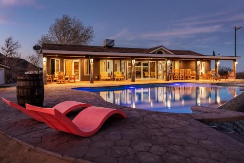 Wind Hill — 4-Star Luxury Hotel in Yucca Valley, United States