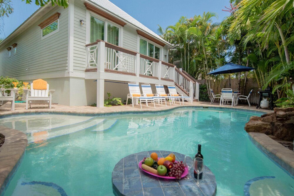Key Largo Cottage — 4-Star Luxury Hotel in Holmes Beach, United States