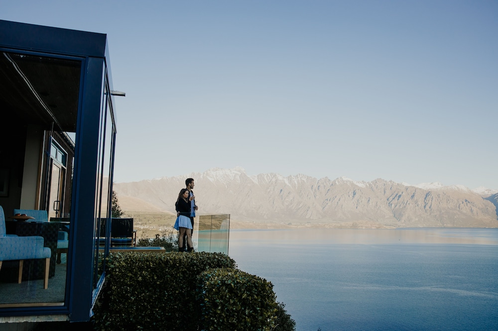 Azur Lodge — 5-Star Luxury Hotel in Queenstown, New Zealand