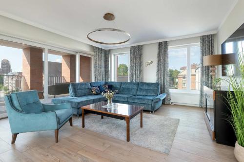 Luxury Apartment with Three Bedrooms Air Conditioning and Parking by Noclegi Renters — 4-Star Luxury Hotel in Gdansk, Poland