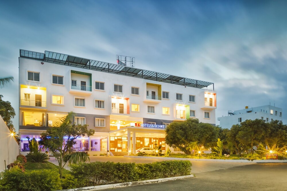 R G Hotels and Resort — hotel in Malur