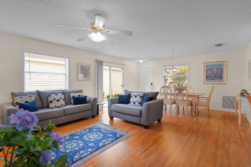 Sunnypeace Retreat — The Villages