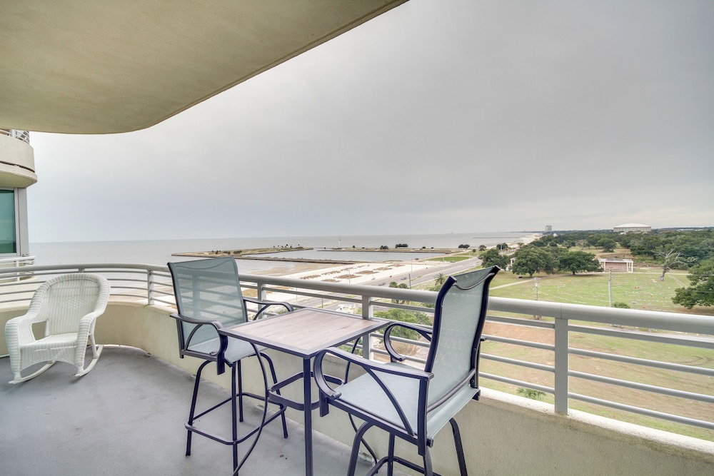 Resort Style Biloxi Condo Walk to the Beach - featured photo