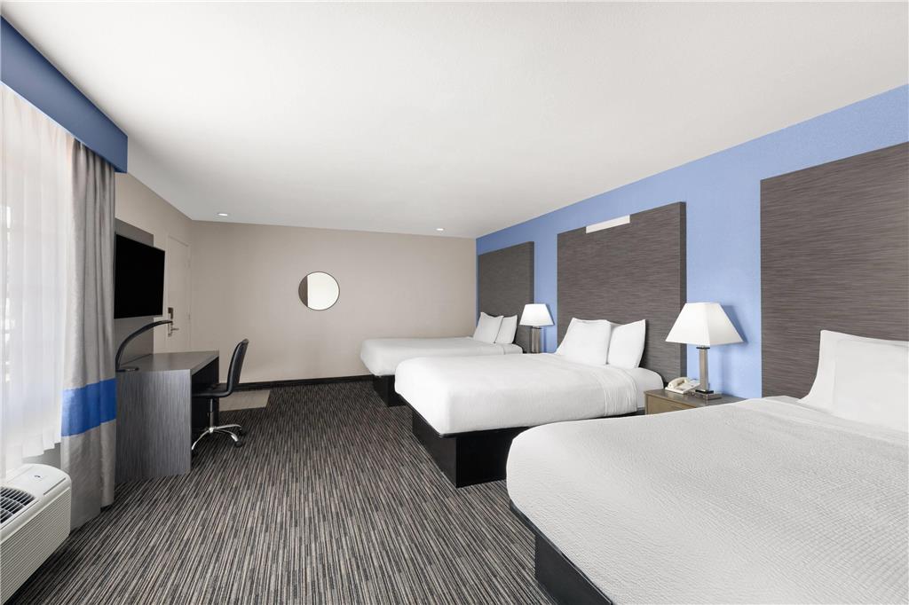 Travelodge Inn & Suites by Wyndham Anaheim on Disneyland Dr - photo 20