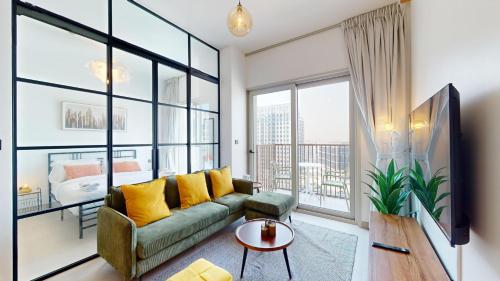 Cozy and Modern 1BR in Dubai Hills — 4-Star Luxury Hotel in Dubai, United Arab Emirates