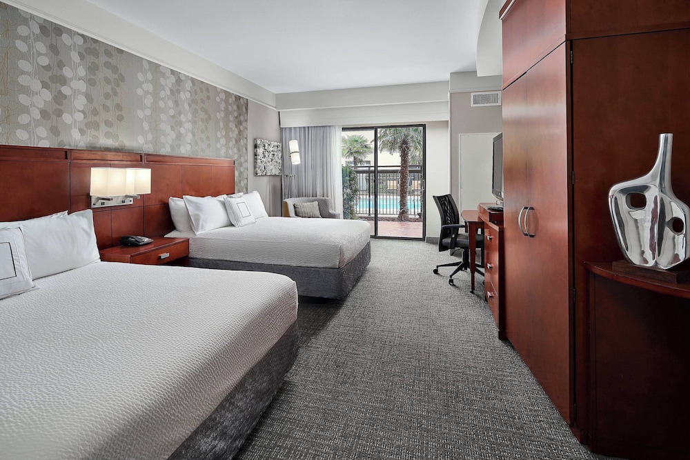 Courtyard by Marriott Shreveport Bossier Louisiana Boardwalk - photo 27