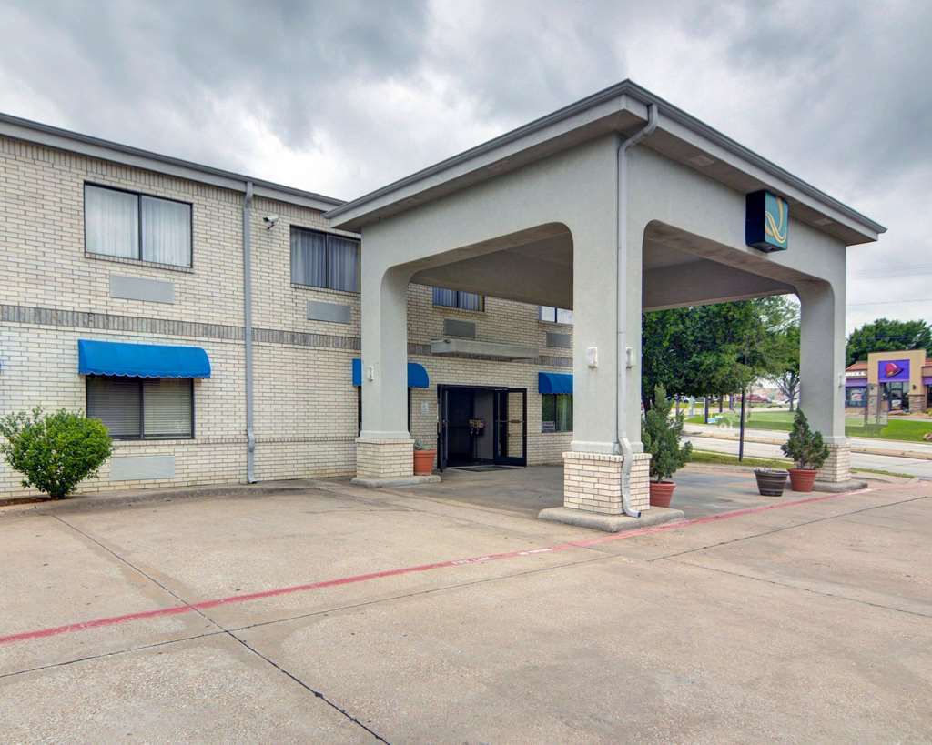 Quality Inn & Suites Grand Prairie South - photo 3