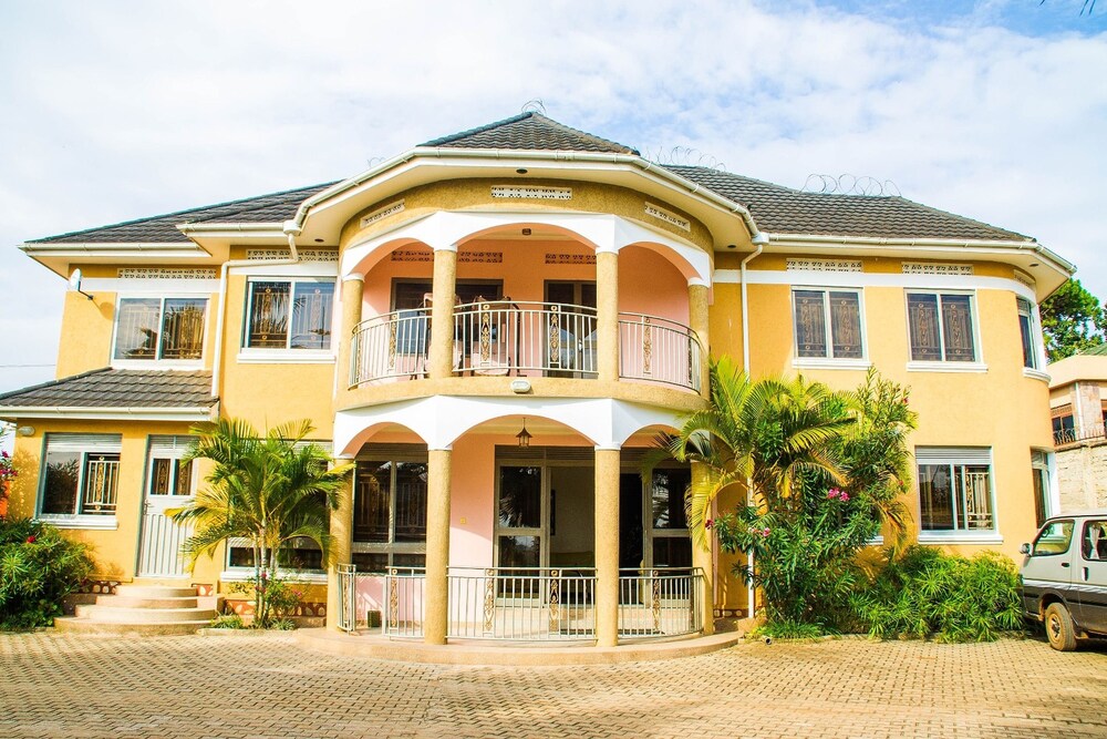 Palace Hotel — hotel in Mbarara